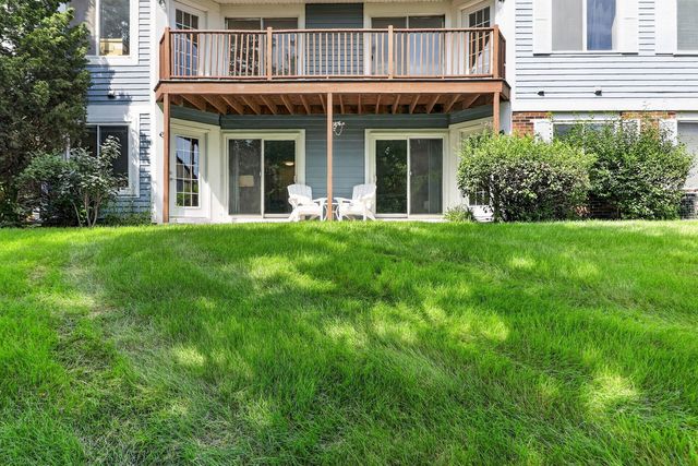 363 Pembroke Lane 1, Glen Ellyn, IL 60137
