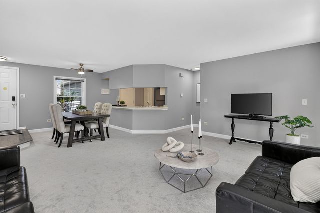 363 Pembroke Lane 1, Glen Ellyn, IL 60137