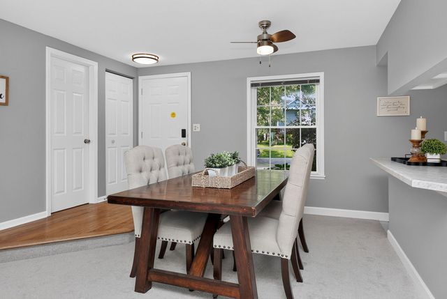 363 Pembroke Lane 1, Glen Ellyn, IL 60137