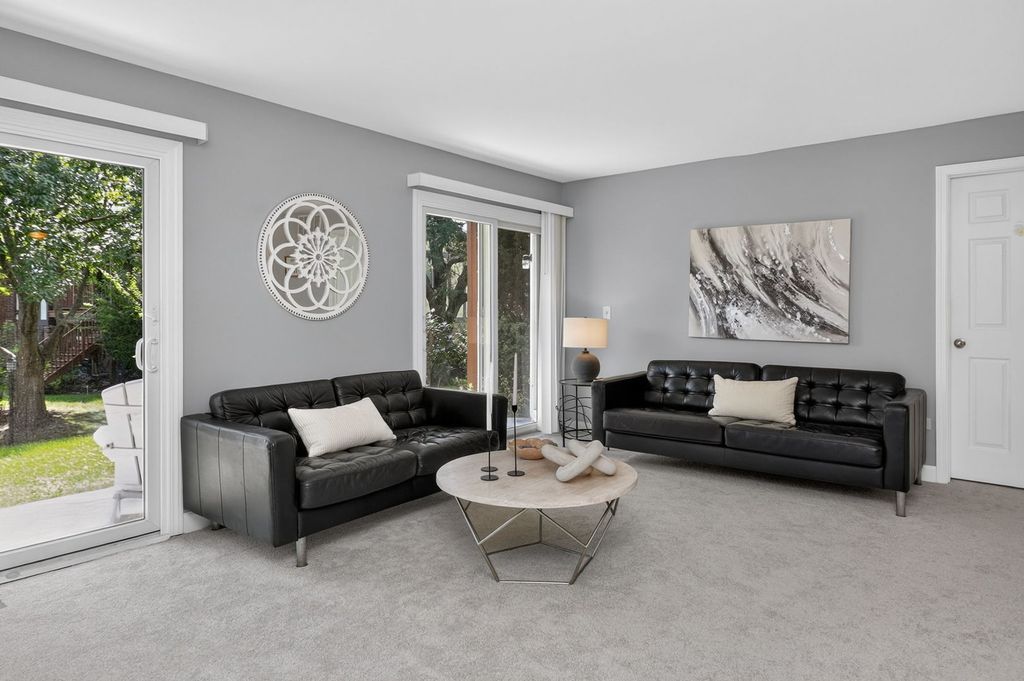 363 Pembroke Lane 1, Glen Ellyn, IL 60137 — photo 3