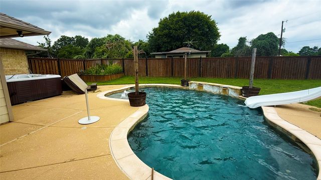 1356 Kerry Lane, Azle, TX 76020