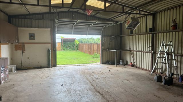 1356 Kerry Lane, Azle, TX 76020