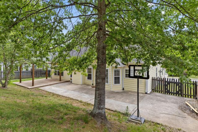 5775 Crooked Creek Drive, Ooltewah, TN 37363
