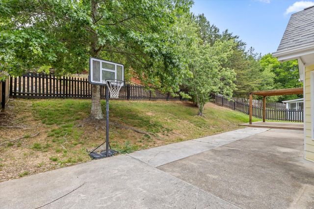 5775 Crooked Creek Drive, Ooltewah, TN 37363
