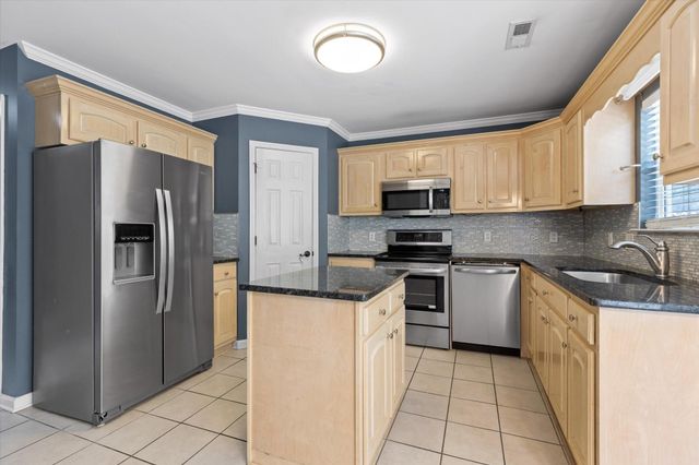 5775 Crooked Creek Drive, Ooltewah, TN 37363