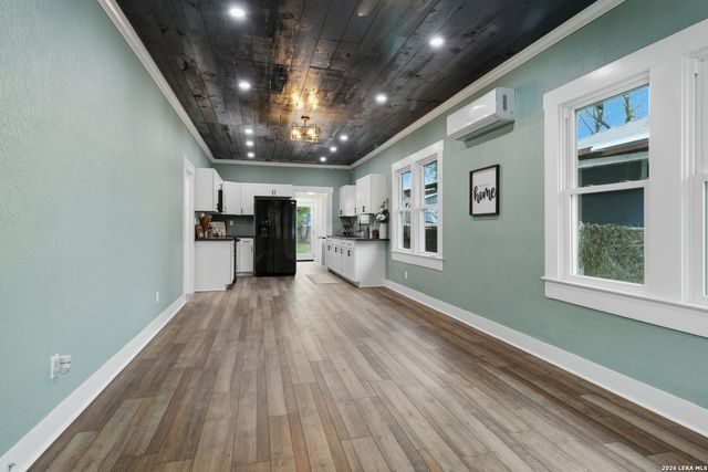 1214 E Drexel Ave, San Antonio, TX 78210