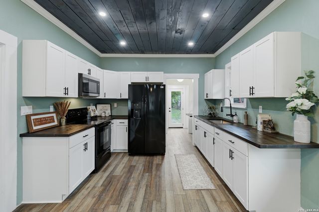 1214 E Drexel Ave, San Antonio, TX 78210