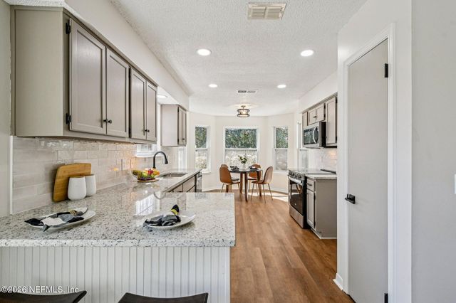 1347 BEE Street W, Orange Park, FL 32065