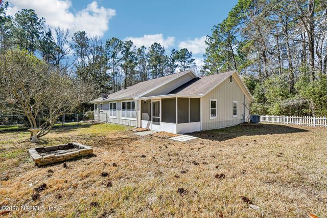 1347 BEE Street W, Orange Park, FL 32065