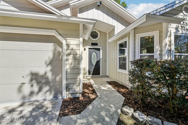 1347 BEE Street W, Orange Park, FL 32065