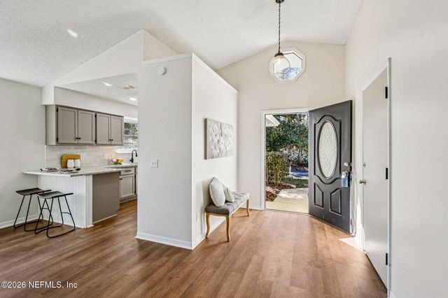 1347 BEE Street W, Orange Park, FL 32065