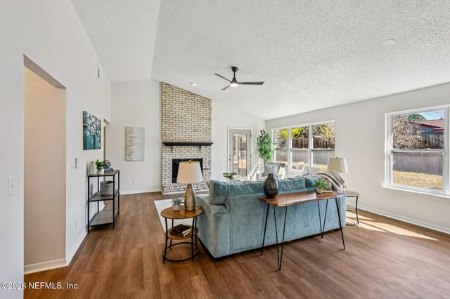 1347 BEE Street W, Orange Park, FL 32065