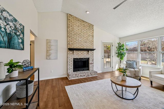 1347 BEE Street W, Orange Park, FL 32065