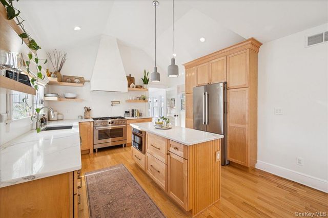 36 Atlantic Avenue, Blue Point, NY 11715