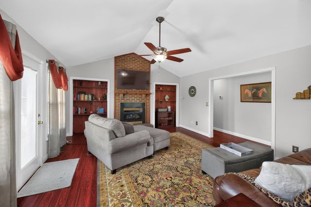 3886 Jackson Ferry Road, Winchester, KY 40391