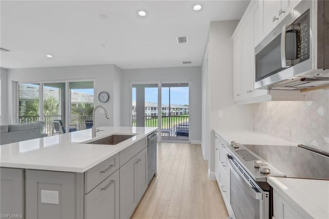 2633 Seychelles CIR 2305, Other, FL 34112