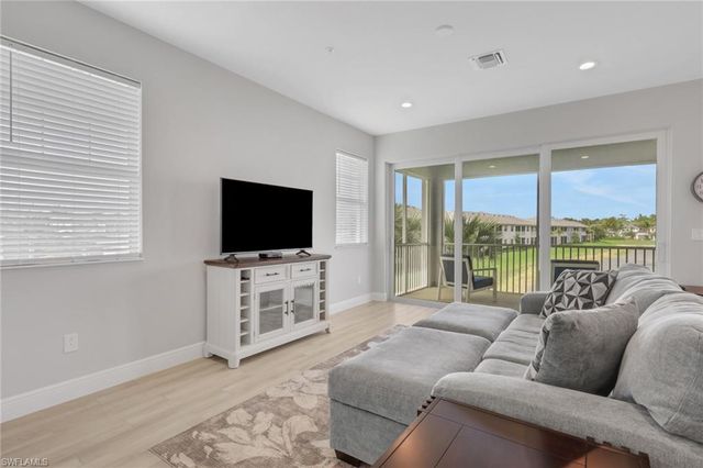 2633 Seychelles CIR 2305, Other, FL 34112