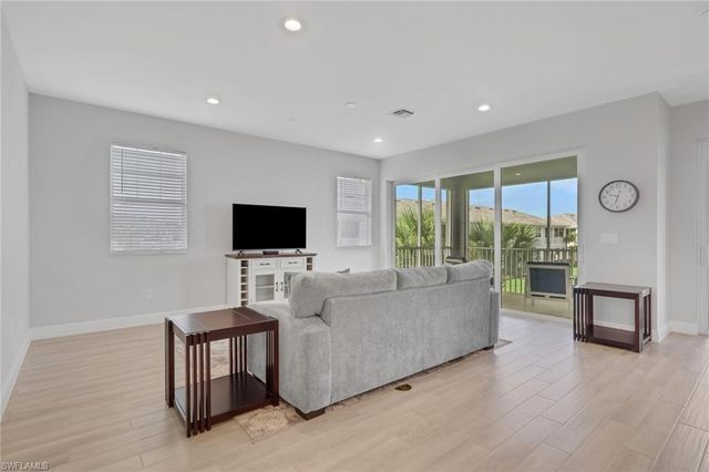 2633 Seychelles CIR 2305, Other, FL 34112