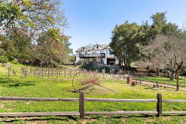 14671 Mussey Grade Rd, Ramona, CA 92065