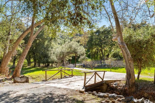 14671 Mussey Grade Rd, Ramona, CA 92065