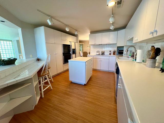 131 Popes Island Road 131, Milford, CT 06461