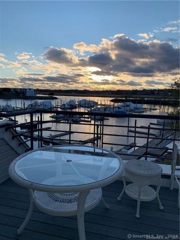 131 Popes Island Road 131, Milford, CT 06461