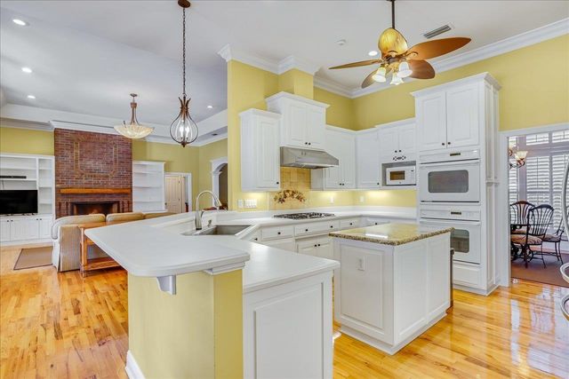 1119 Bannerman Road, Tallahassee, FL 32312