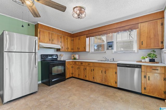 120 VAIL AVENUE, Hueytown, AL 35023