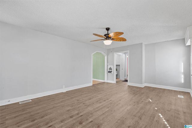 120 VAIL AVENUE, Hueytown, AL 35023