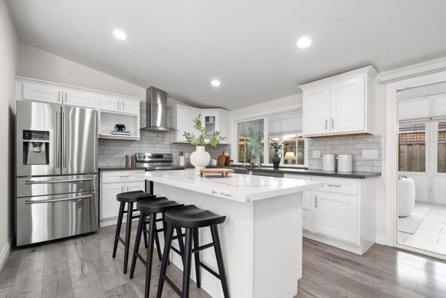 786 Lakewood Drive, Sunnyvale, CA 94089