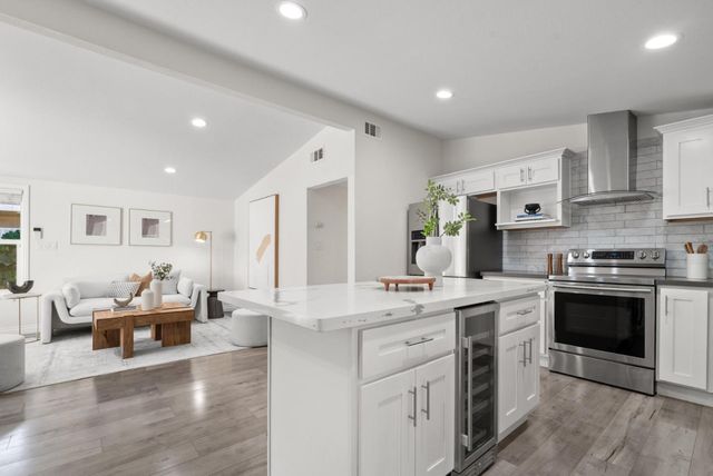 786 Lakewood Drive, Sunnyvale, CA 94089