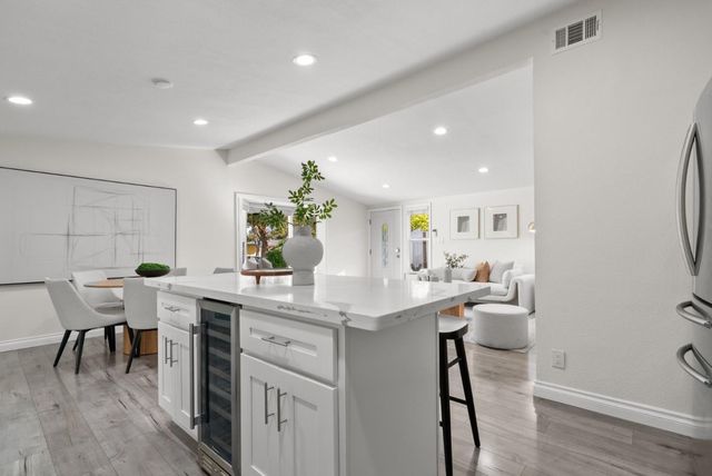 786 Lakewood Drive, Sunnyvale, CA 94089