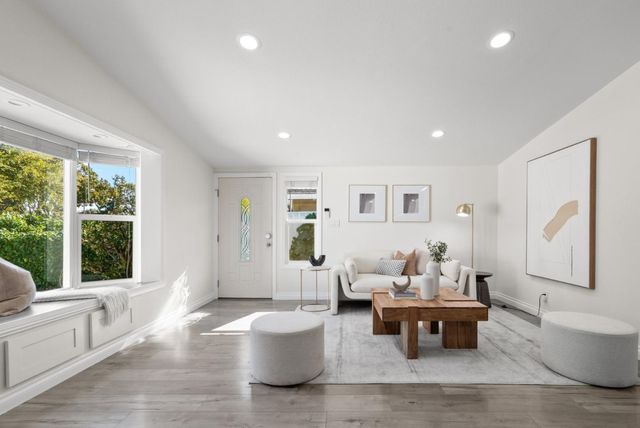 786 Lakewood Drive, Sunnyvale, CA 94089