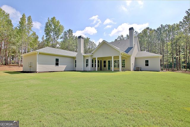 250 Bob Smith Road, Sharpsburg, GA 30277