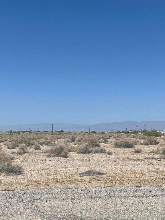 817 Salton Drive, Thermal, CA 92274