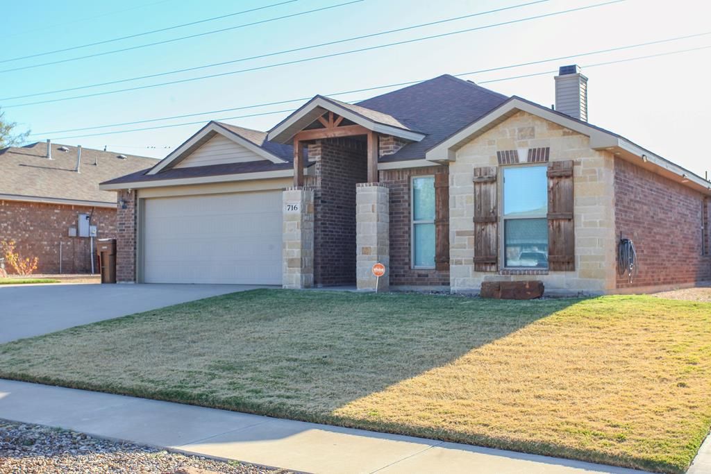 716 Baylor Blvd, Big Spring, TX 79720