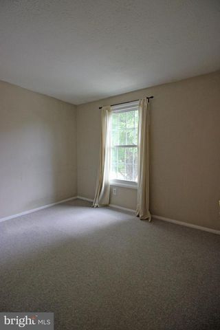 12111 PURPLE SAGE CT, Reston, VA 20194