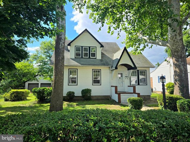220 MEADOW RD, Pasadena, MD 21122