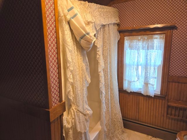 5651 N Neva Avenue, Chicago, IL 60631