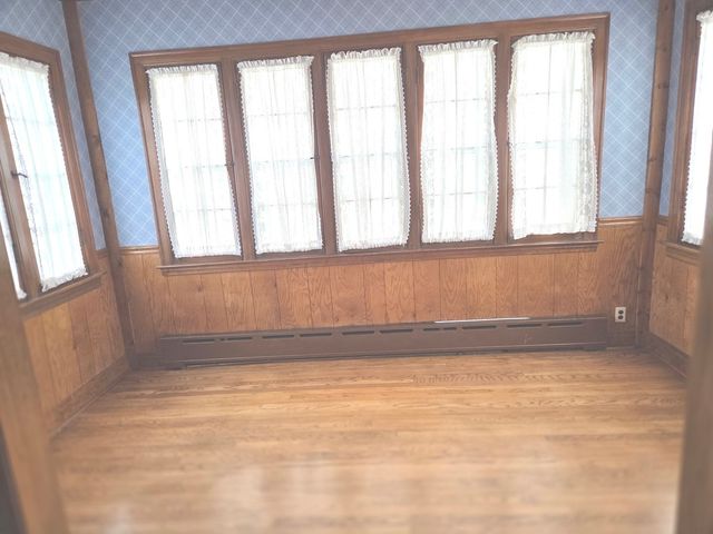 5651 N Neva Avenue, Chicago, IL 60631