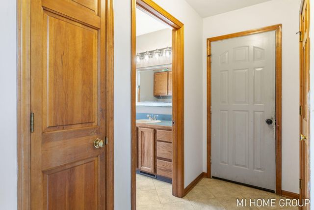 1081 Graafschap Road, Holland City, MI 49423