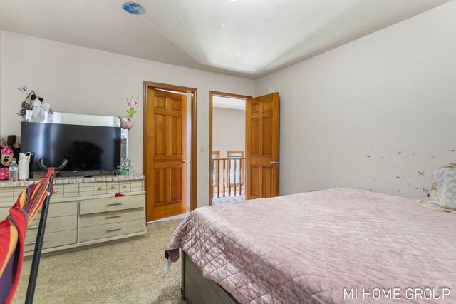 1081 Graafschap Road, Holland City, MI 49423