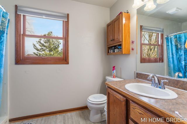 1081 Graafschap Road, Holland City, MI 49423
