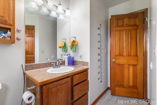 1081 Graafschap Road, Holland City, MI 49423