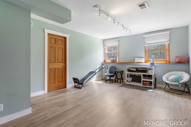 1081 Graafschap Road, Holland City, MI 49423