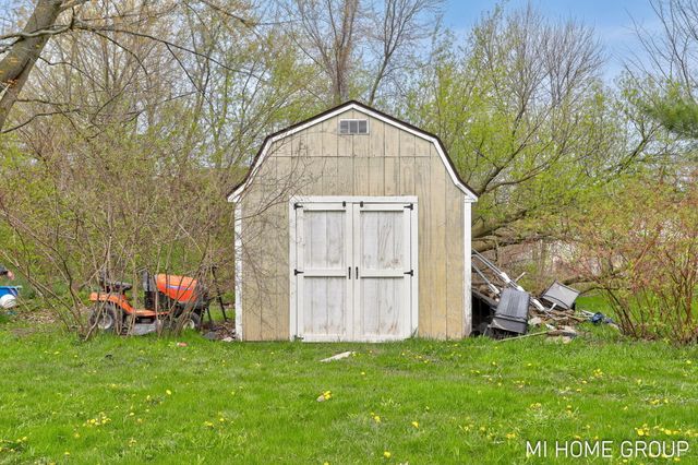 1081 Graafschap Road, Holland City, MI 49423