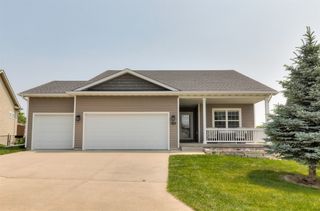 1245 Blue Bonnet Drive, Carlisle, IA 50047