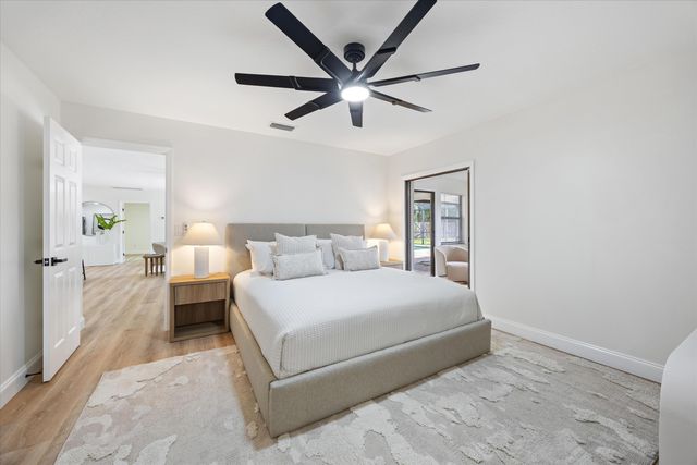 621 NE Town Terrace, Jensen Beach, FL 34957