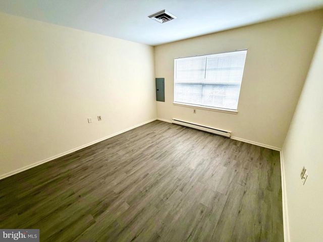 842-B INVERNESS CT, Lakewood, NJ 08701