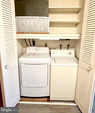 842-B INVERNESS CT, Lakewood, NJ 08701